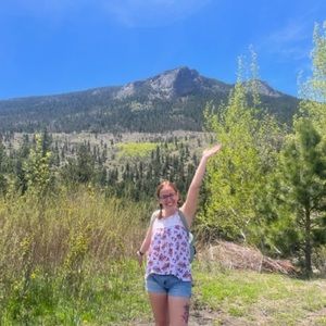 Meet your Posher, Juliana